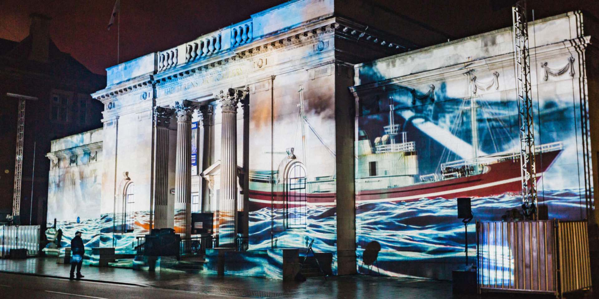 Illuminated Ferens - Urban Legends : Northern Lights