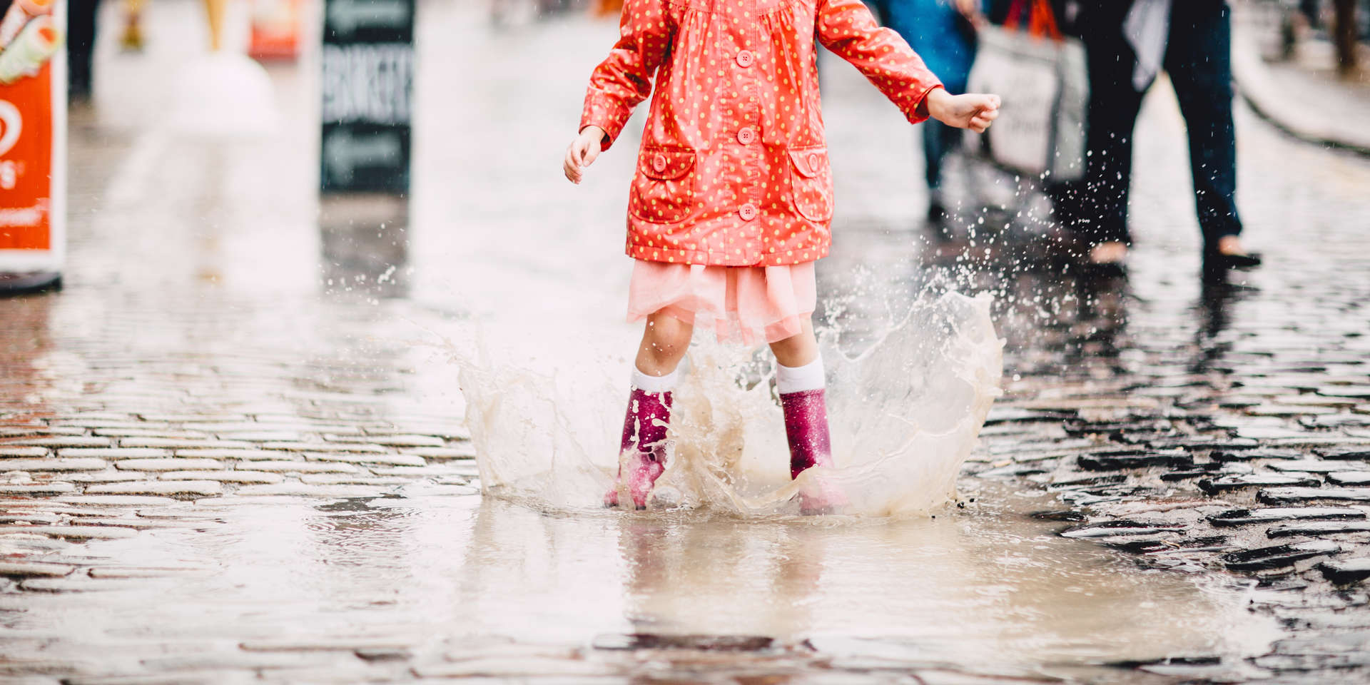 Rainy Days Out In Hull