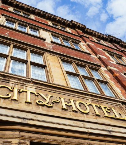 City Hotel © Neil Holmes