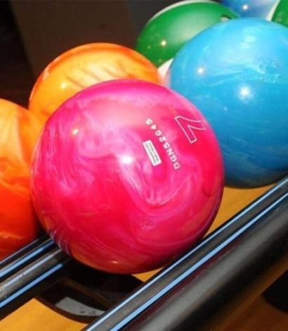 Superbowl Ten Pin Bowling