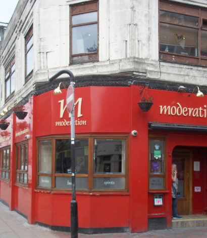 Moderation Bar