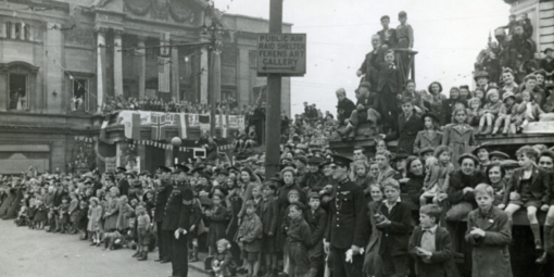 Victory! Watch how Hull celebrated VE Day with free archive screenings at the Hull History Centre