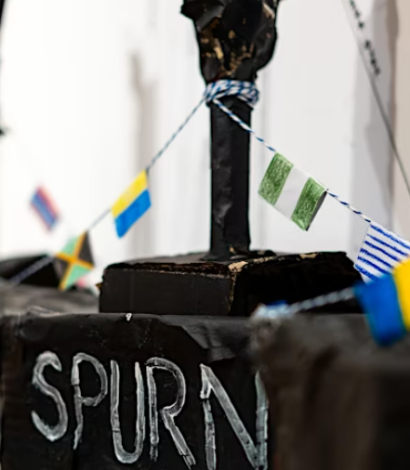 Light up – Relaxed Hull Maritime Family Activity