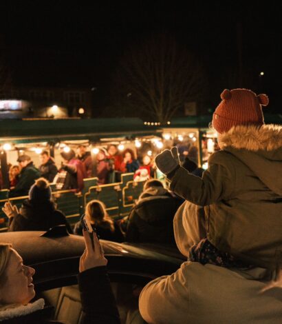 Back to Ours Christmas Card Parade